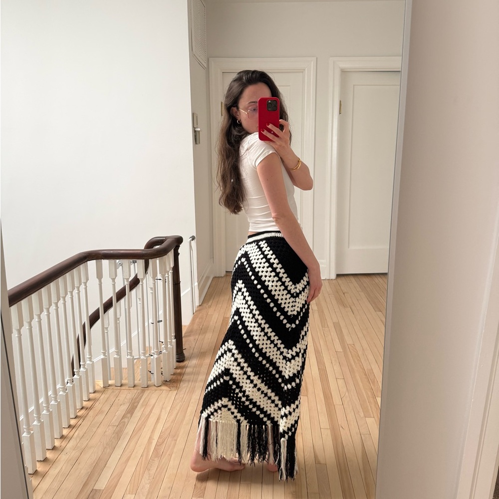 Black and White Chevron Maxi Skirt - Picture 3 of 6